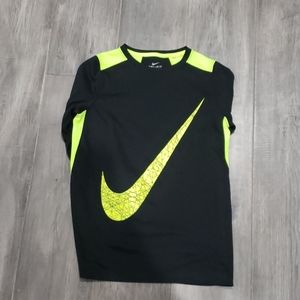 Nike dry-fit long sleeve shirt